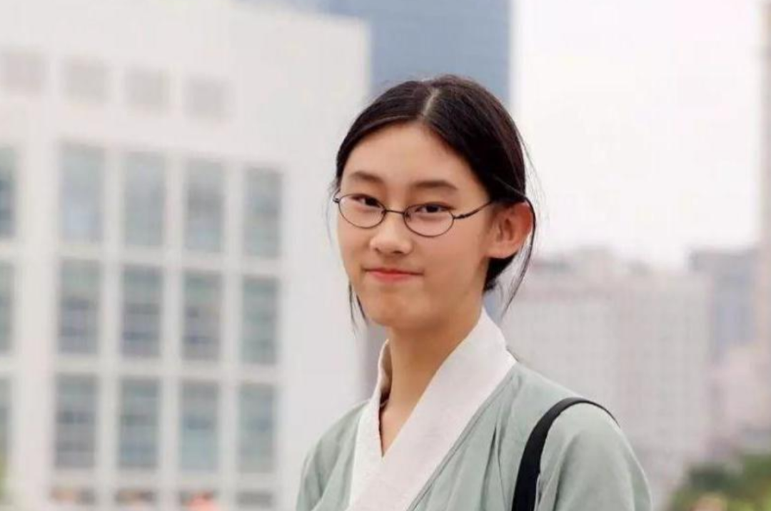 多名高考状元“家庭背景”公开，现实很残酷，他们都来自富裕家庭