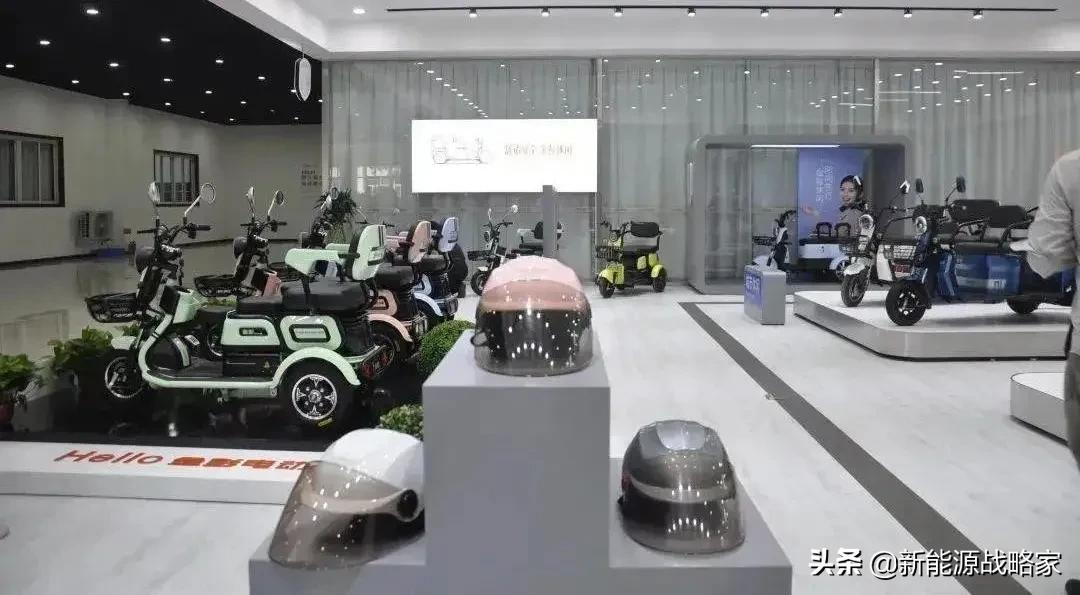 能上牌,接娃电动小三轮!爱玛、雅迪、金彭等十大品牌,都出手了