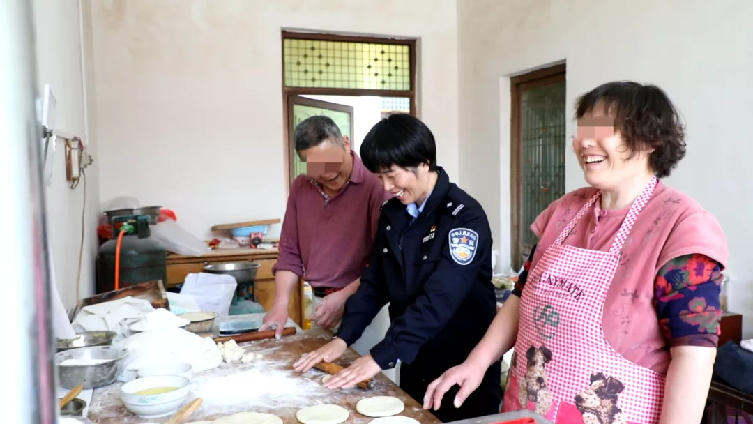 微山县公安局夏镇第一派出所指导员李霞:湖区警花别样红