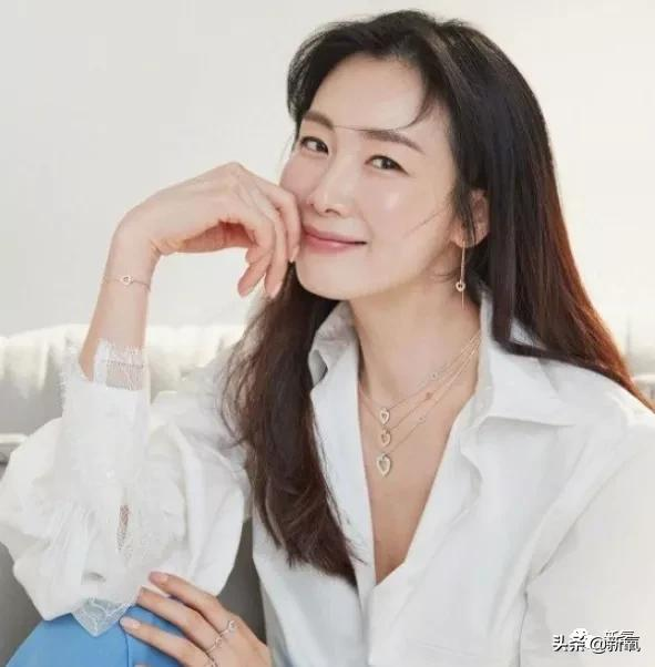 韩国悲剧女王崔智友,明明大眼睛水汪汪,但是整体长相却很悲情?