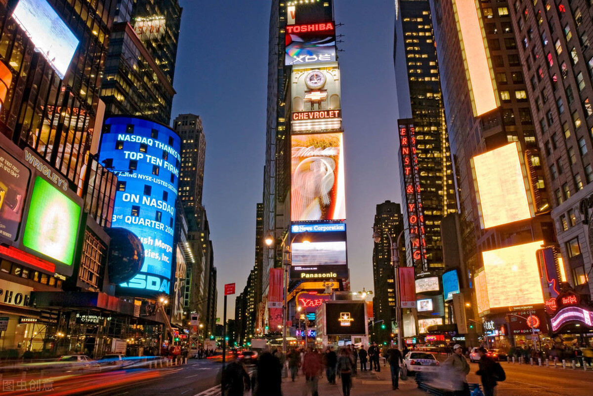 一二传媒：双十二邀你上纽约时代广场纳斯达克大屏和路透屏