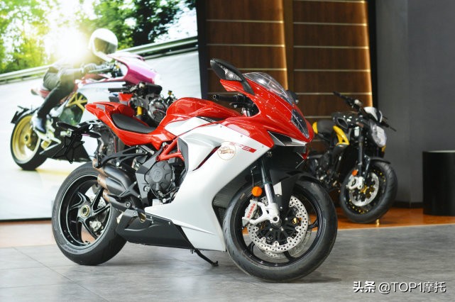 最贵的中量级跑车之一 MV Agusta F3到店实拍