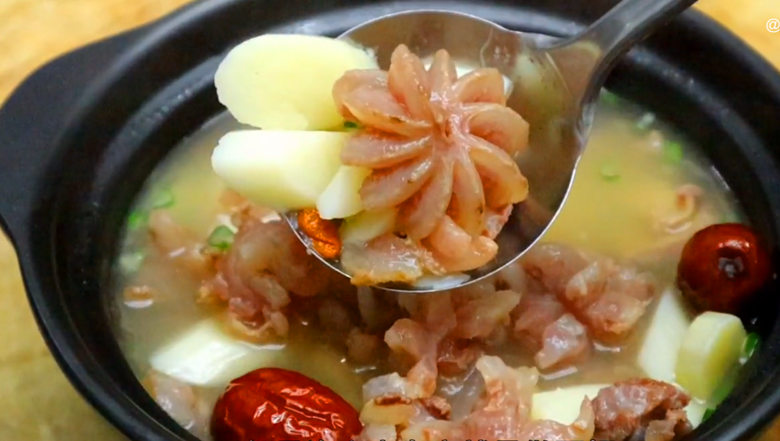 牛鞭汤的做法(手把手教你做饭店的牛鞭汤)