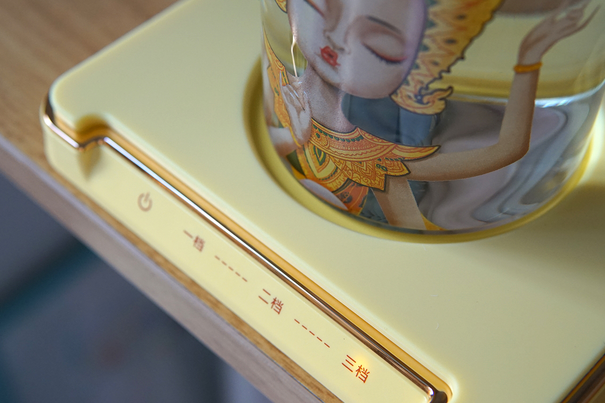 恰到好处的55℃，大宇恒温杯垫助我轻松做暖男