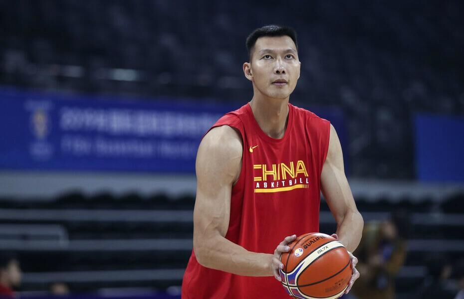 易建联为什么在nba站不稳(易建联亲述为何不能立足NBA！不是因为语言，也不是因为环境问题)