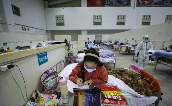 不是每一年高考都在“678”！这些特殊的高考日期，每一次都是见证历史！