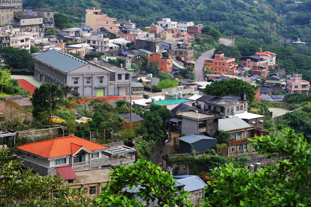 中国台湾省有多大？除去本岛台湾岛外，还管辖着100多座岛屿