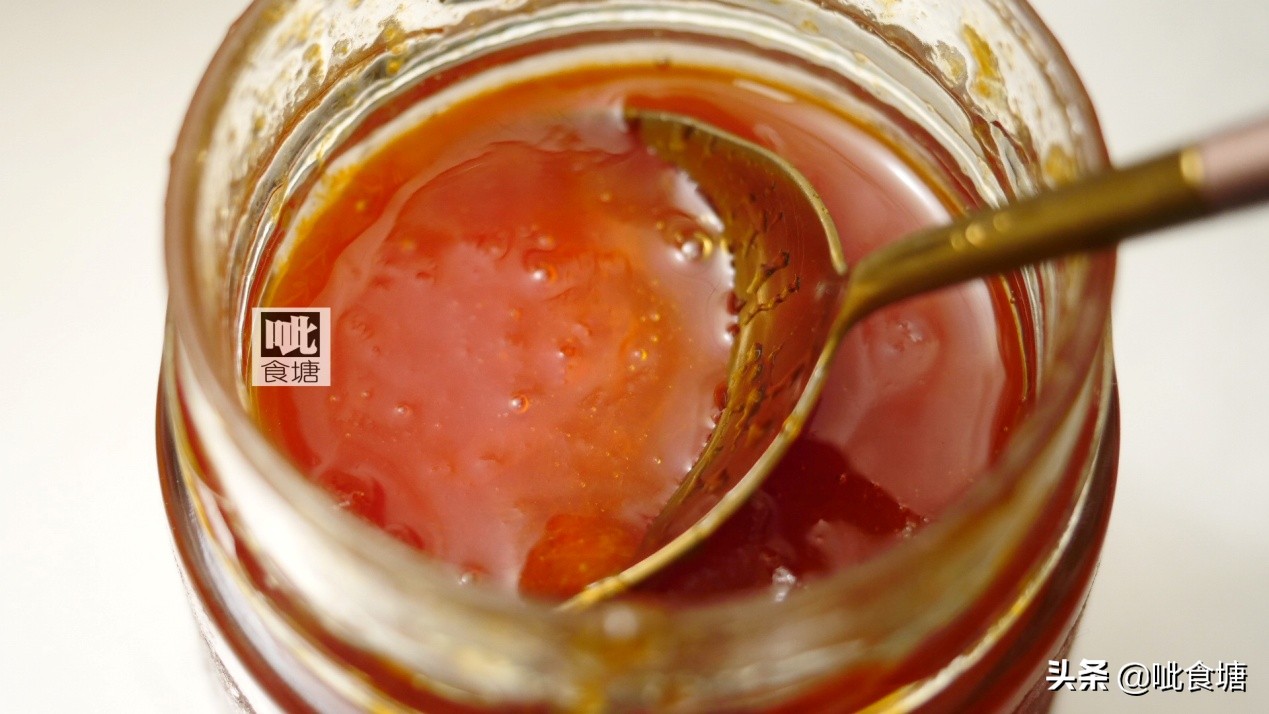 鸭腿怎么做才算好吃？收藏这个做法，让你能吃出烤鸭和烧鸭的味道