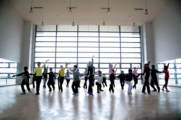 中央戏剧学院校考三类规则，美术、播音表演、戏剧类规则各异