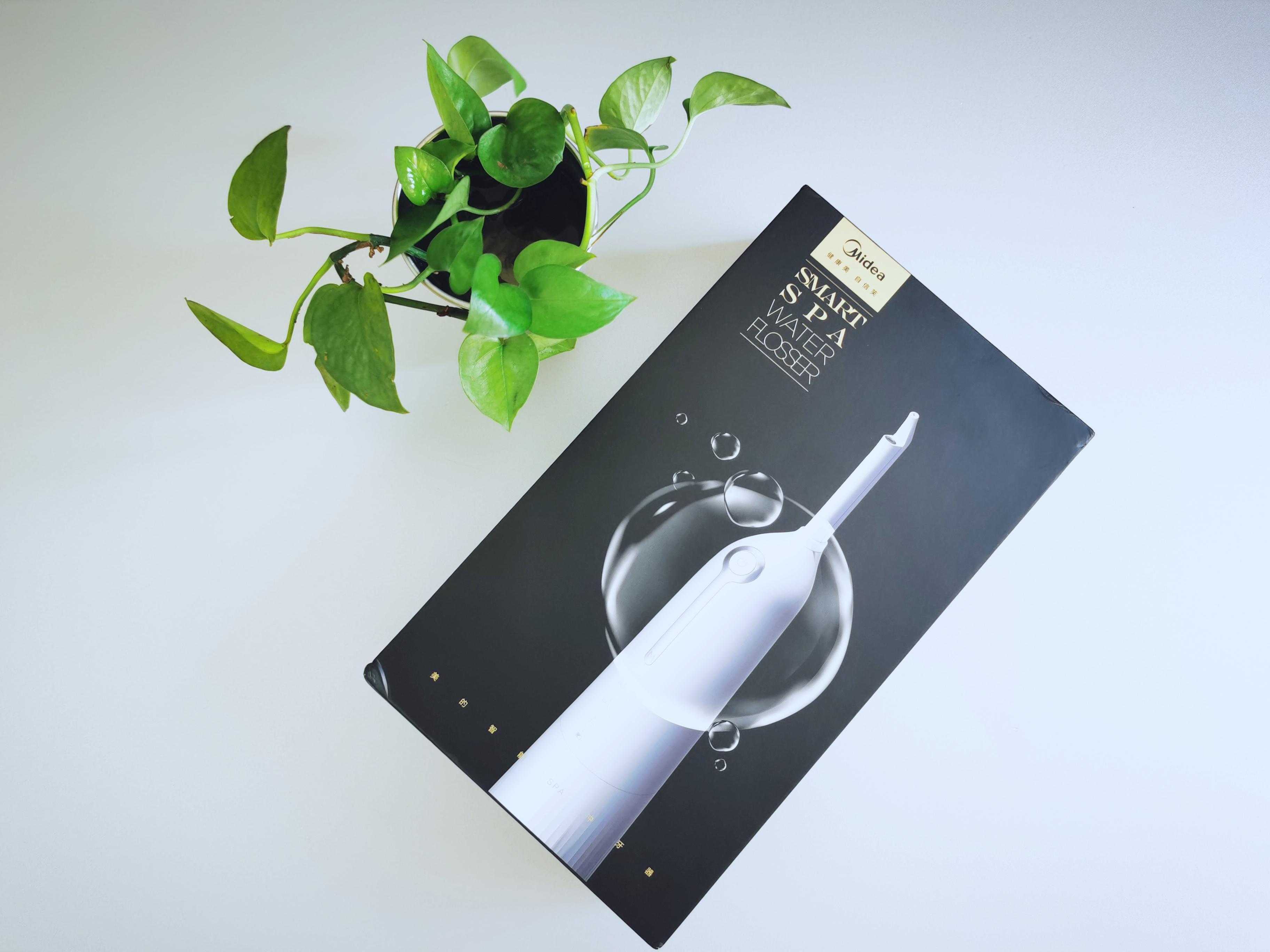 深层护理看得见，美的智能SPA微气泡可视化冲牙器上手实测