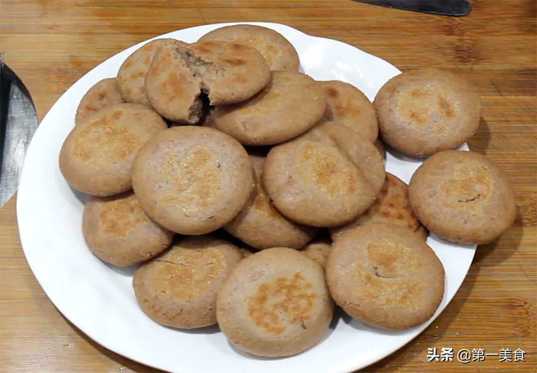 電餅鐺花生米,電餅鐺花生米炒幾分鐘