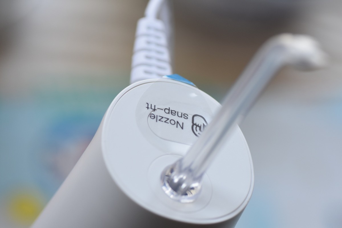 flosmore手持冲牙器：清洁口腔，呵护牙齿健康