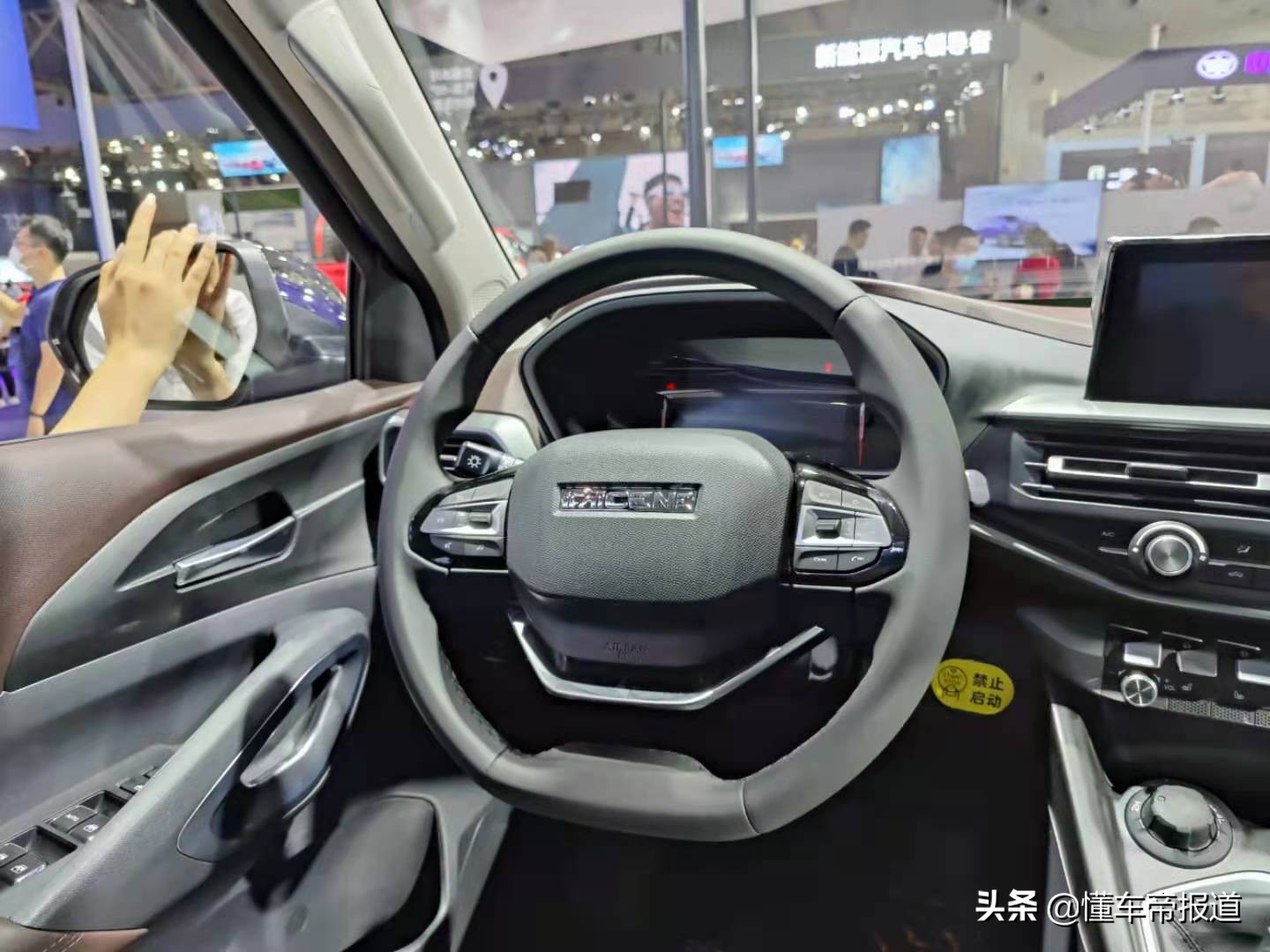 新车｜外观霸气，对标长城炮！2021款长安凯程F70预售9.68万元起