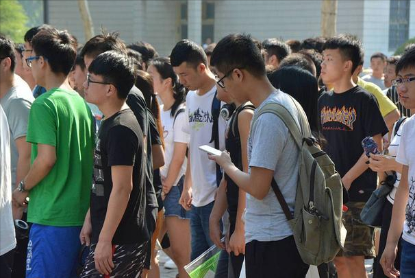 四六级成绩公布，有人遗憾424，有人惊喜425，有人意外0分