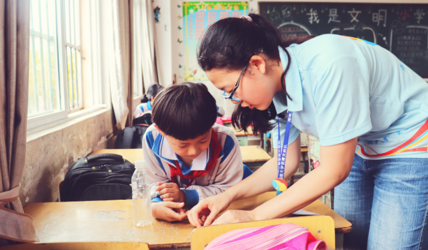 教师薪酬分配新方案，绩效工资向部分教师倾斜，收入差距更明显