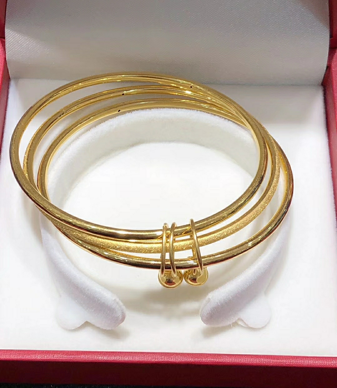 sansei iii手镯:实际上,这种手镯曾经存在过,但也不太流行.