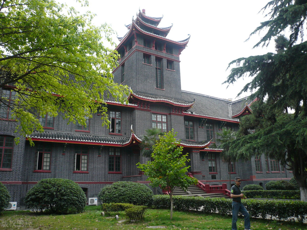 重庆学生考四川大学，文科需全市前500名，理科最高分能进中科大