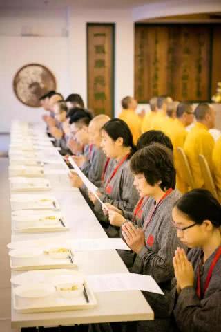 初一十五吃素(农历3月15说说念佛之人为何在初一十五吃素——理由让人