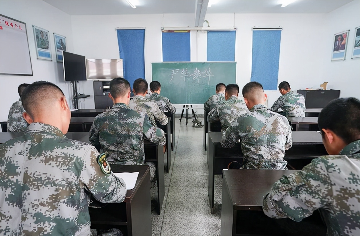 大学专科毕业生当兵，入伍之后能直接当士官吗？同学们有必要了解