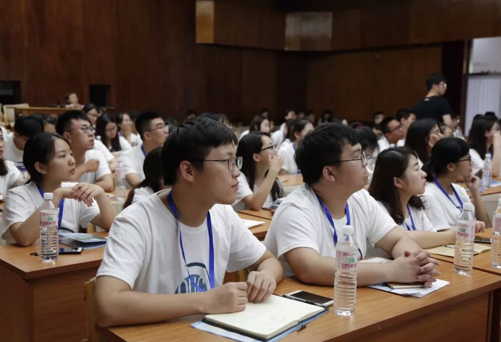 清华博士校花火了！颜值与才华齐飞，被网友称为“小石原里美”