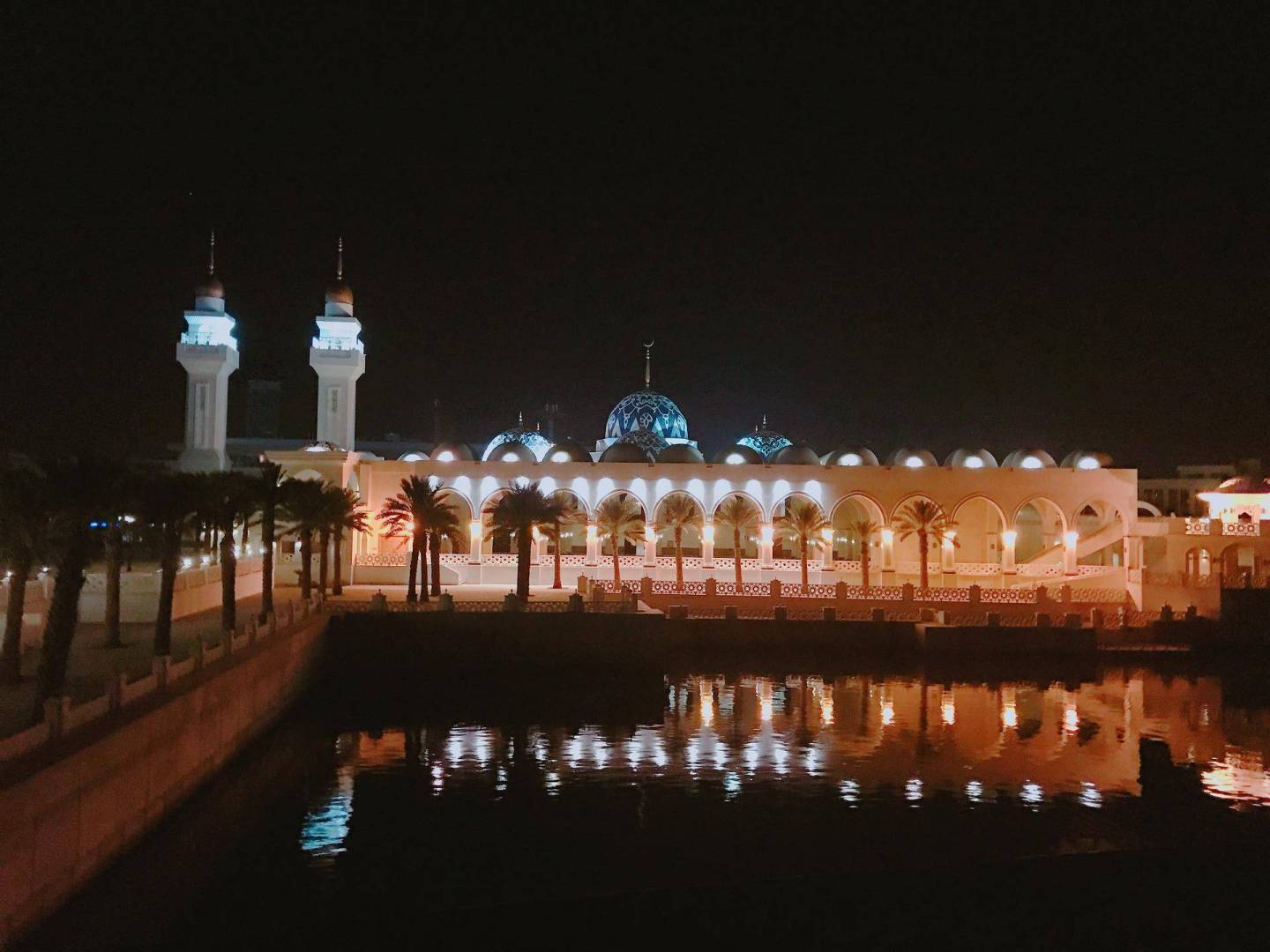 上大学发钱！来看看全球最土豪大学！