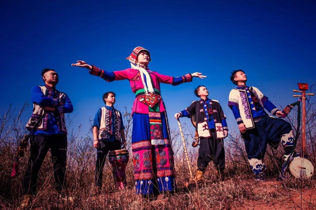 在云南生活14年的英国人，让山人乐队红遍海外的“幕后者”