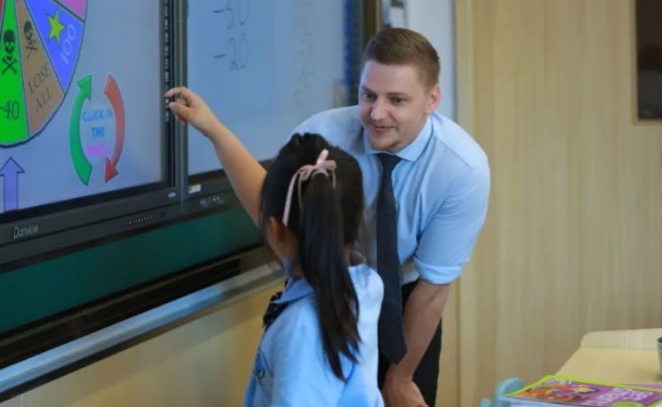 教师薪酬分配新方案，绩效工资向部分教师倾斜，收入差距更明显