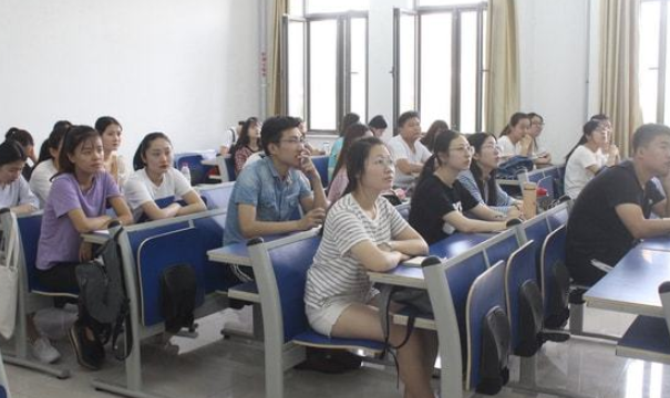 大学蹭课会被赶出来吗？其实老师欢迎蹭课，只要避开这类课程