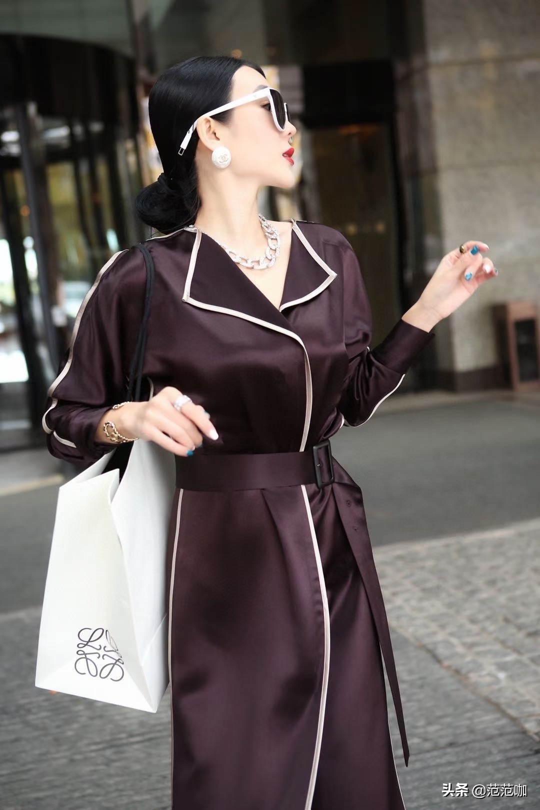 网红们靠卖深圳南油高端女装年赚千万