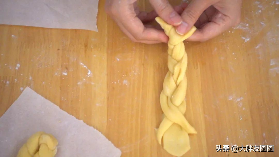 如何自制甜甜圈？非油炸，和卖的味道一样，松软甜香