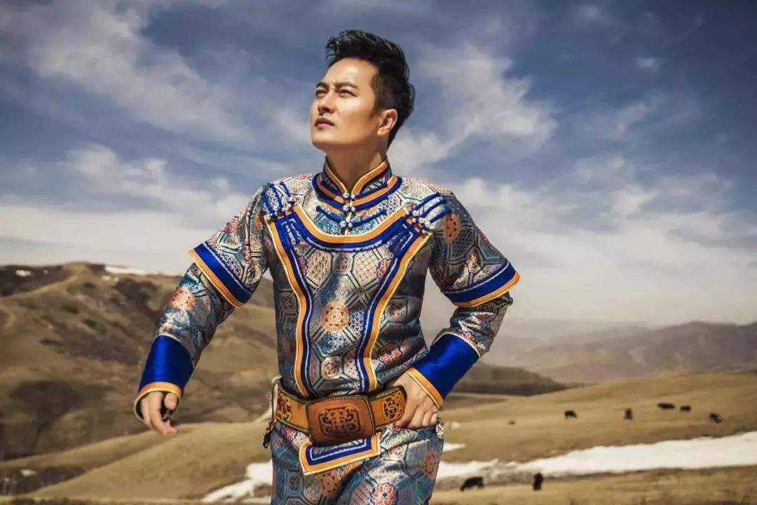 星光大道云飞简历(星光大道云飞是亚军冠军是谁)