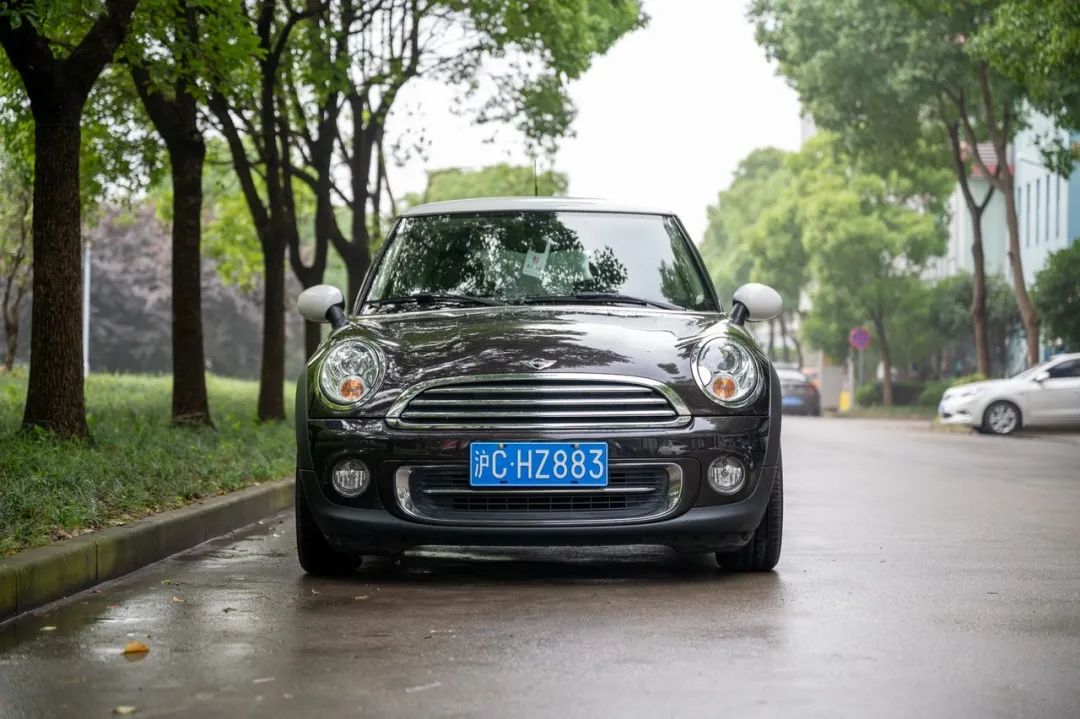 MINI COOPER Excitement：代步车不敷衍，操控、外形讲品味