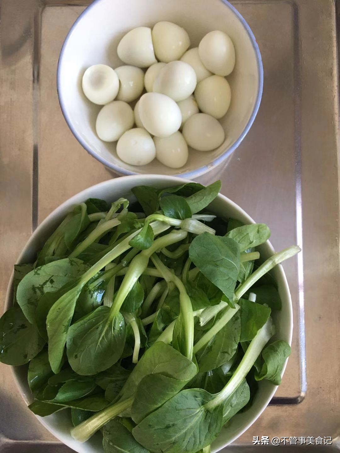 粉鸡汤的做法大全（六步做出鲜美可口的粉鸡汤）