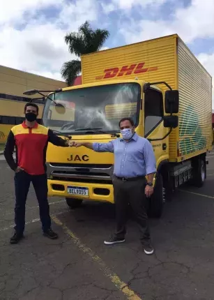 ����˧����ݱ���30̨JAC˧�彻������DHL����