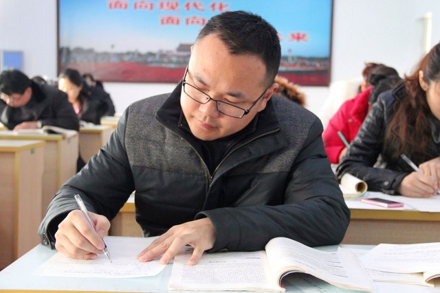 各地二建报考要求