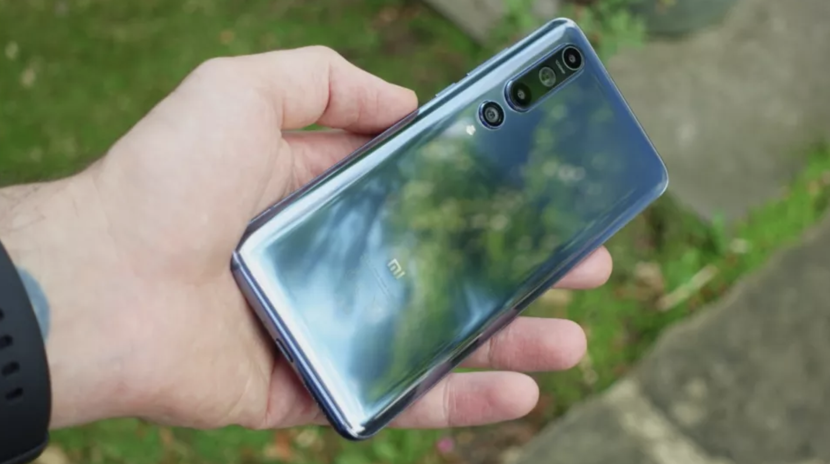 小米10评测:一款精美|超骇的手机,但有明显的缺点