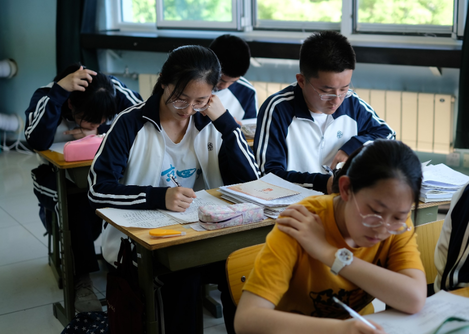 八省新高考第一年，这两科老师已感受到“危机”，或将面临转行