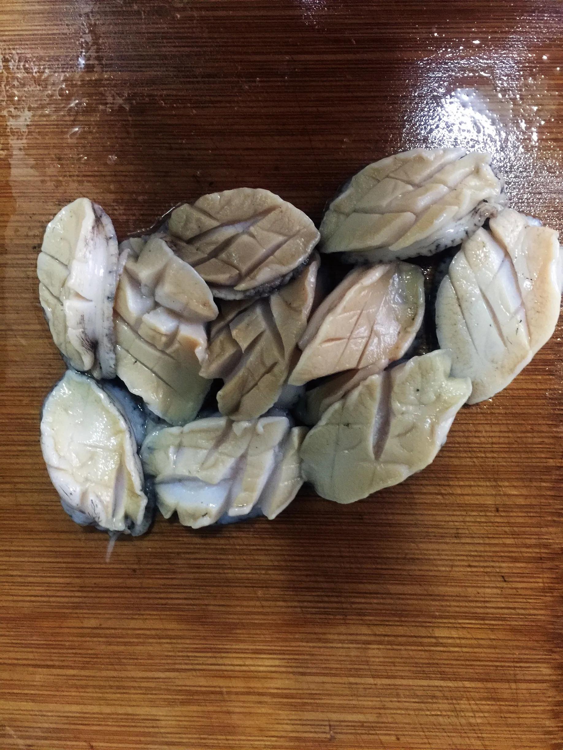 我自己动手做的这道鲍鱼美味佳肴，花钱竟然不到30元！