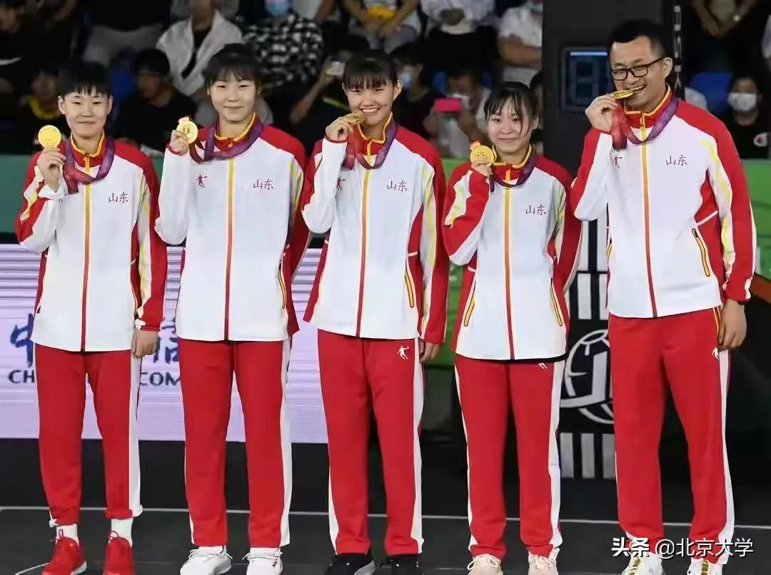 全运会上的北大学子!