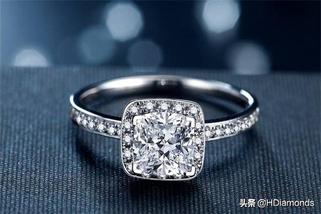 《安家》王子健女友提出2万买6克拉莫桑钻求婚，你觉得值不值？