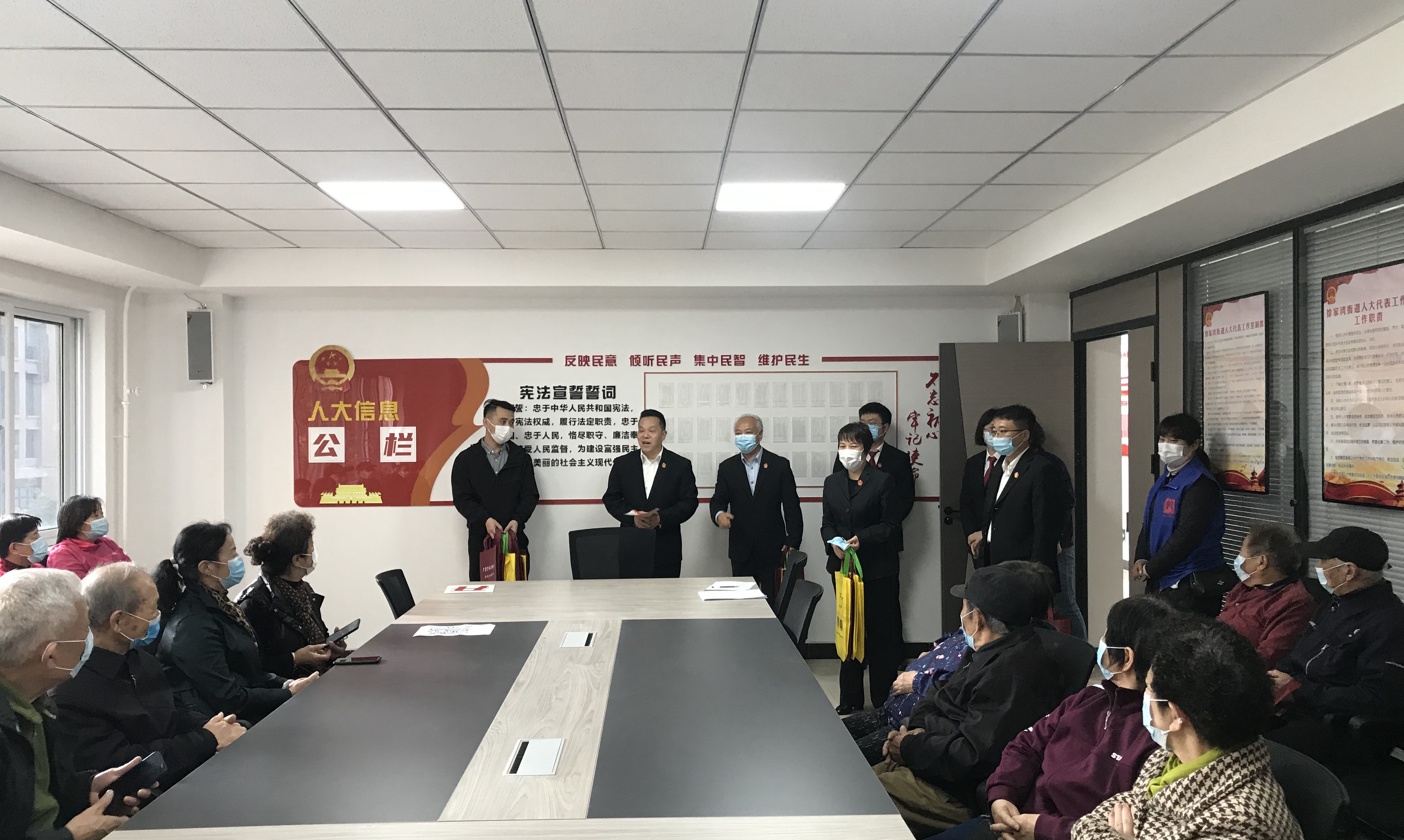 西安未央法院：携法走进社区 护航长乐未央