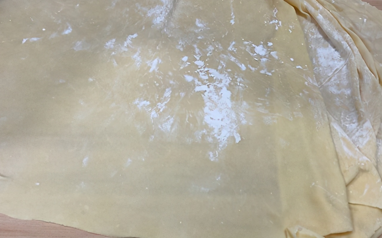 包馄饨的方法（手把手教你包皮薄如纸的馄饨）