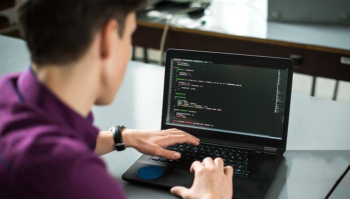 为何今年不建议高考毕业生填报计算机专业？这3个原因是关键