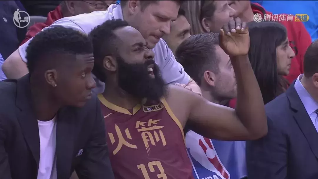 哈登为什么能在nba上呼风唤雨(无论你是否喜欢 30场连续30 的哈登都可以竞争史上最佳进攻球员了)