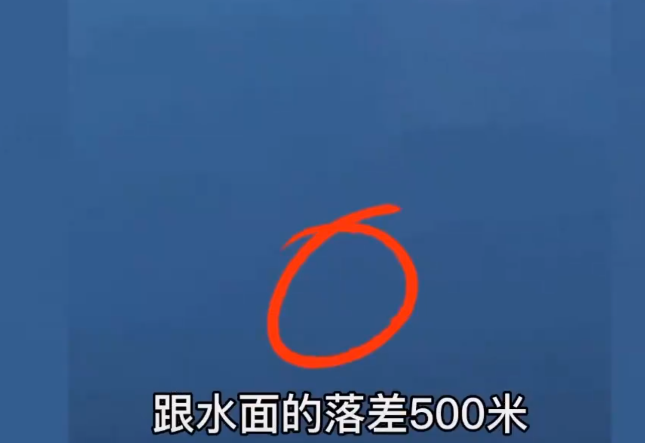 长白山天池水怪再现身(长白山天池现不明小黑点物体，翻车鱼、水獭、还是真的“水怪”？)