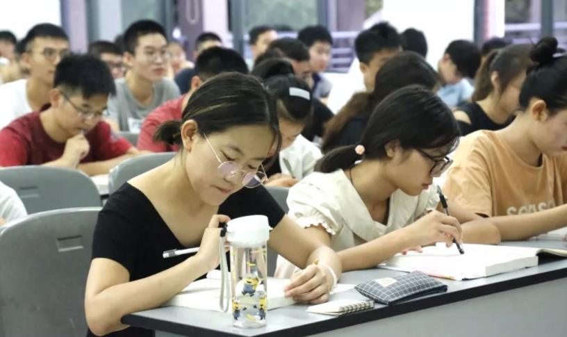 大学里“含金量”较高的考试，早考早受益，以免毕业后自找麻烦