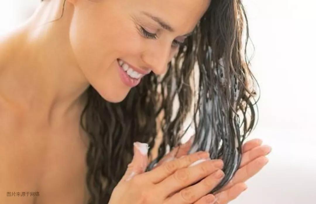 冬季护发干货！发膜能代替护发素天天用吗？