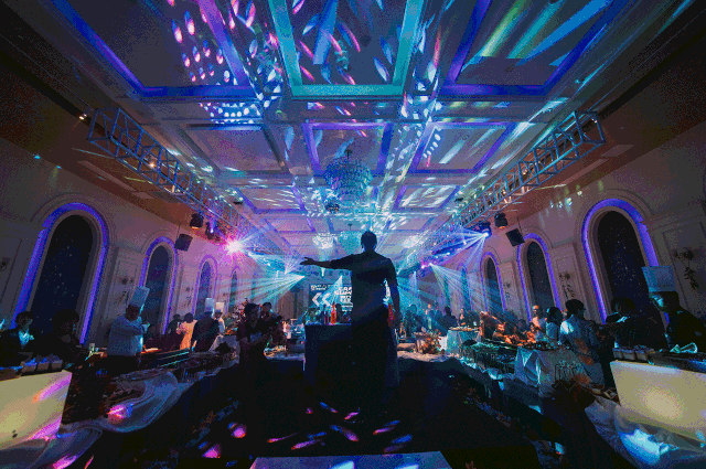 年会预定 | N+1种选择，不如选择一站式宴会服务