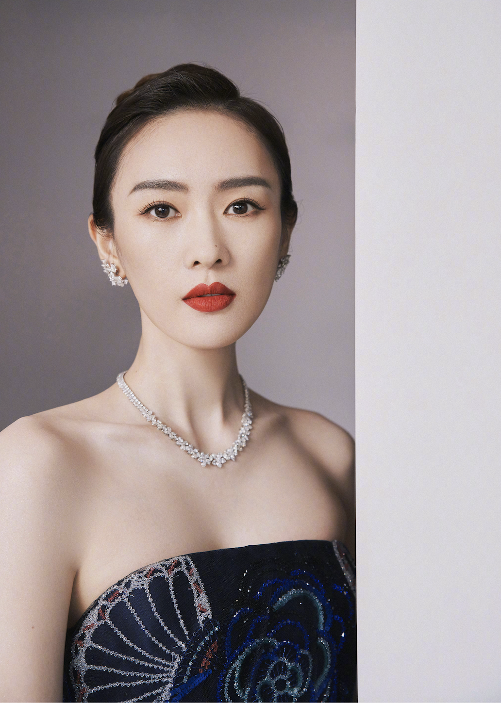 女明星红毯"神仙打架",珠宝造型top1你选谁?
