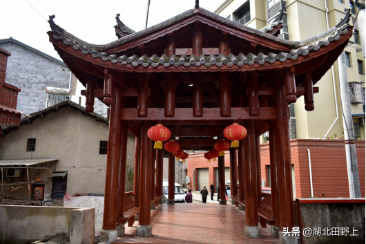 田野上團(tuán)隊(duì)下鄉(xiāng)小記丨走進(jìn)分鄉(xiāng)鎮(zhèn)“窗口”——分鄉(xiāng)場社區(qū)